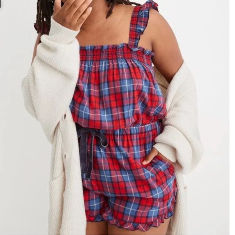 Aerie plaid flannel sleep pajama Romper red and blue size medium NWT - Picture 2 of 8